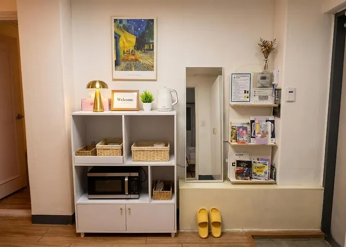 아파트 Chillpop I Hongdae Sinchon I 1f I 4ppl I Private 2br, 3 Bed 서울특별시